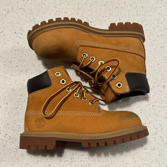 Timberlands • 6” toddler boots - Picture 5 of 8